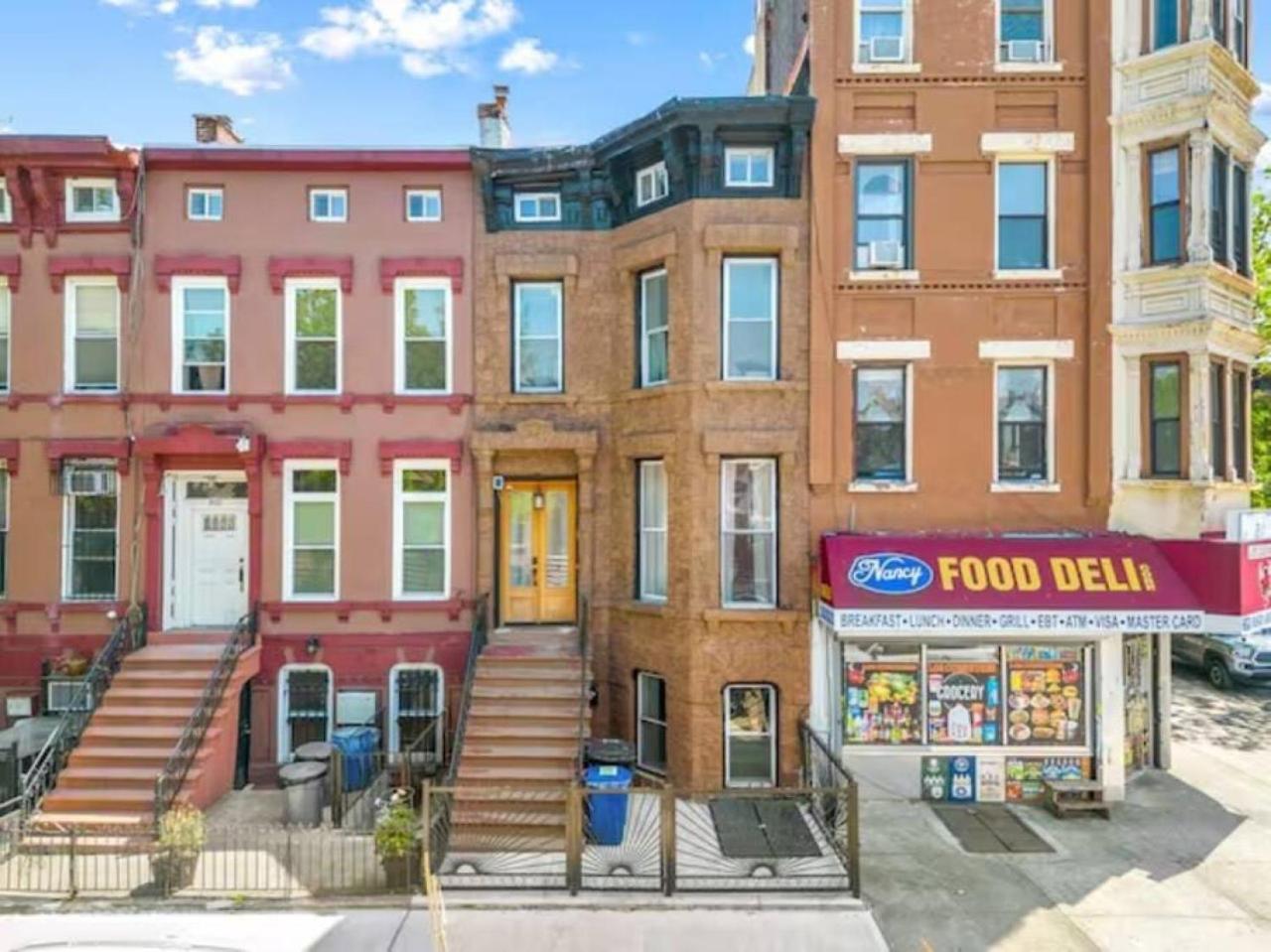 Renovated 3br With Private Backyard In Bed-stuy * New York