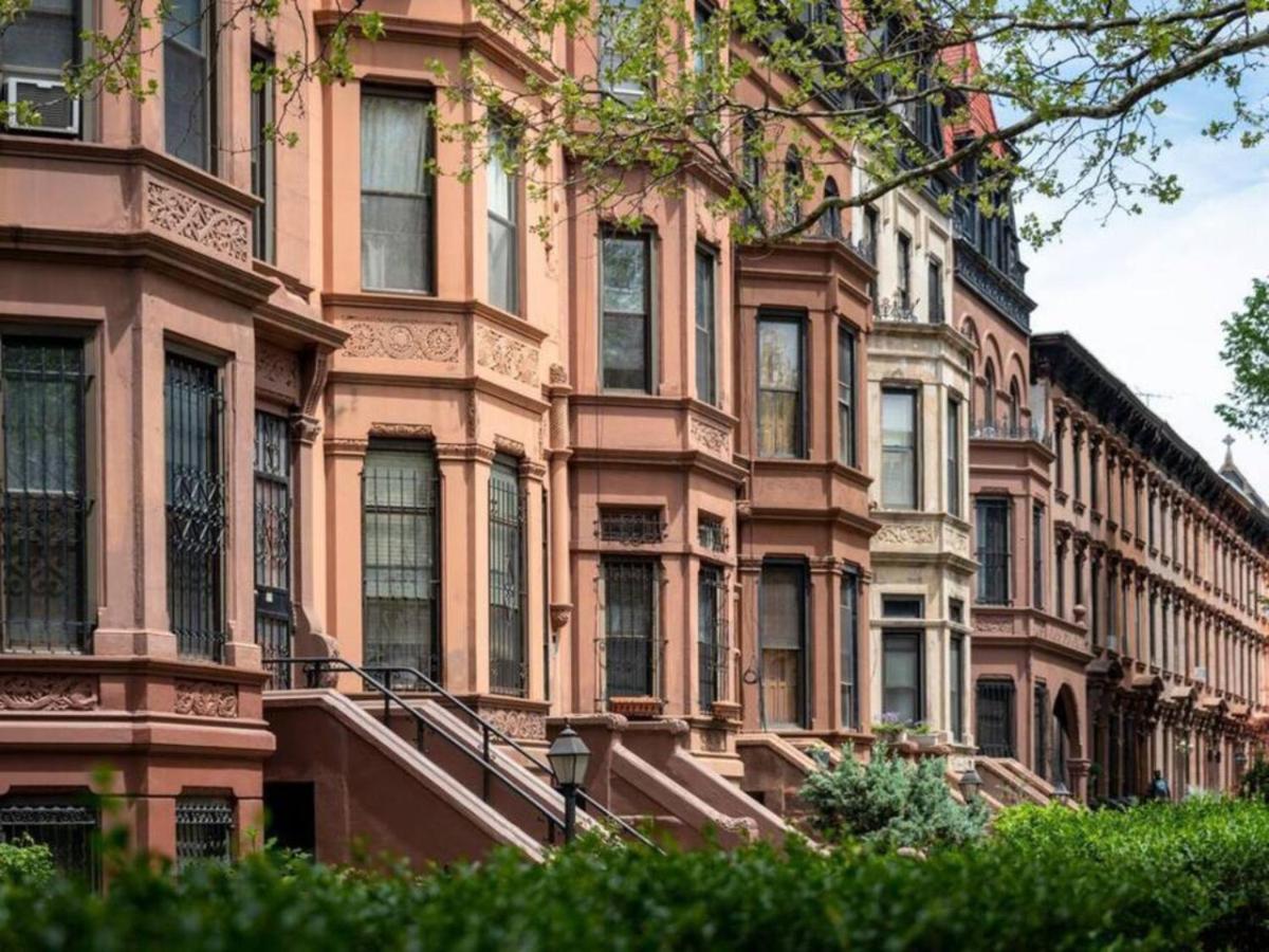 Renovated 3br With Private Backyard In Bed-stuy Apartment