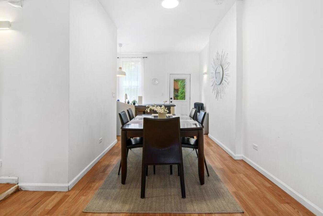 Renovated 3br With Private Backyard In Bed-stuy Apartment *