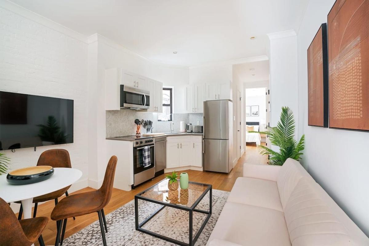1290-16 New Renovated 2 Bedrooms In Ues