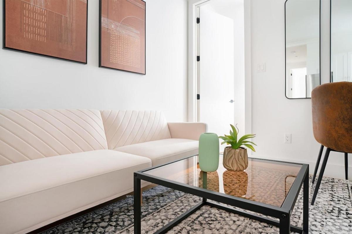 1290-16 New Renovated 2 Bedrooms In Ues Apartment New York