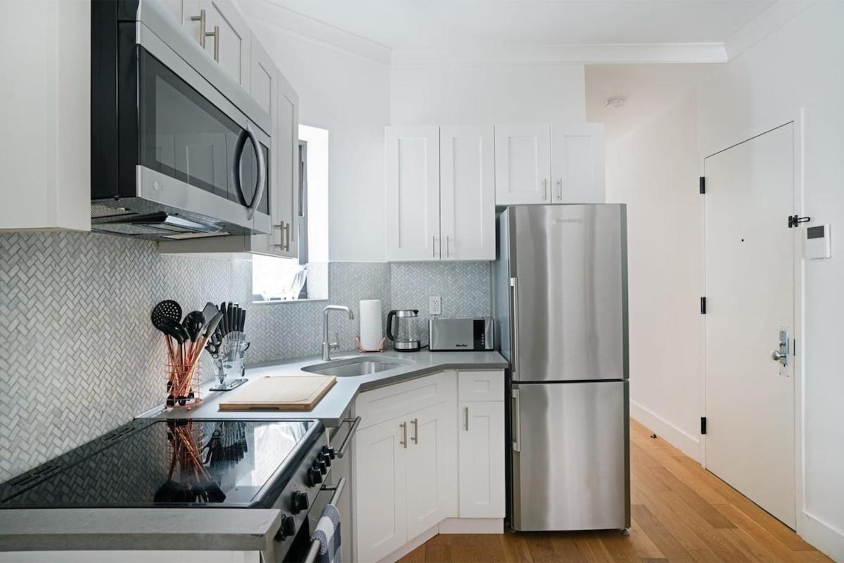 Apartment 1290-16 New Renovated 2 Bedrooms In Ues