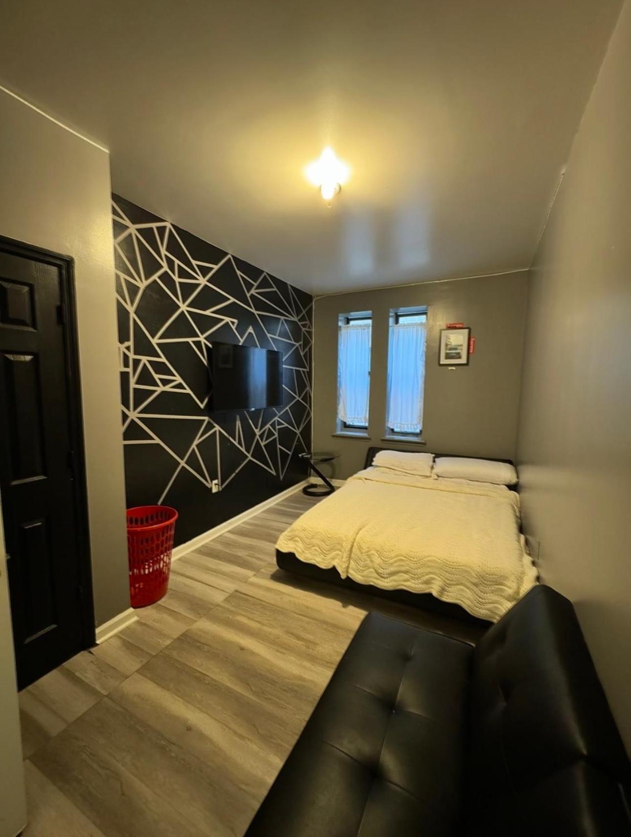 Apartment 3 Bedroom In Park/ Times Square/ Hudson Yards *