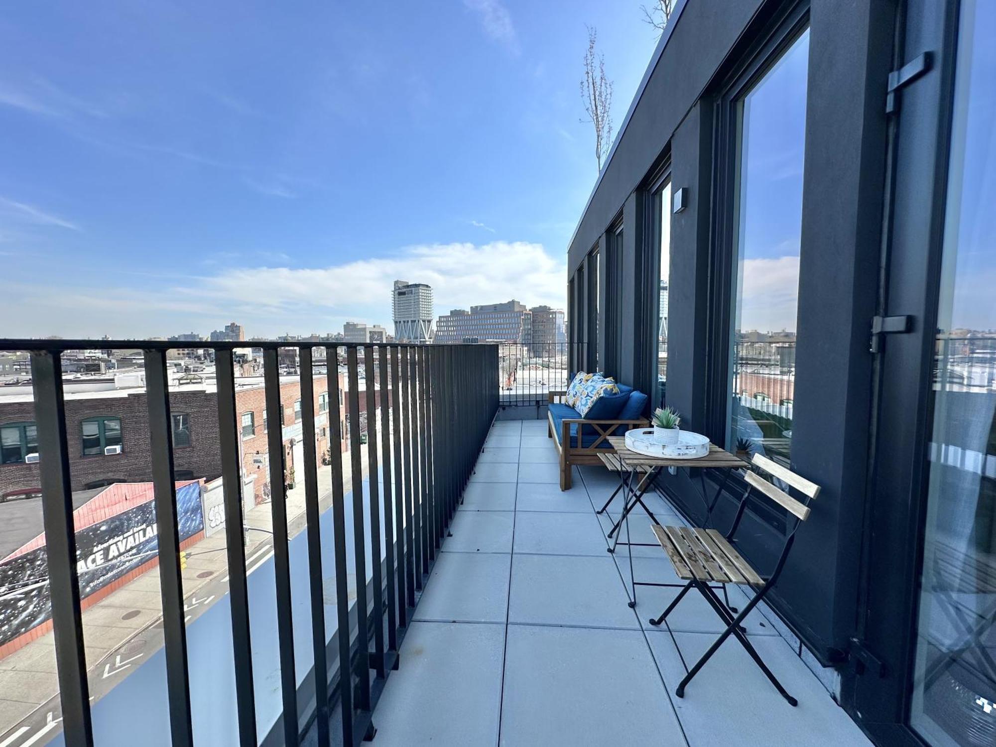 Large One Bedroom - Massive Private Terrace - Luxury Building - Williamsburg - Greenpoint Apartment New York