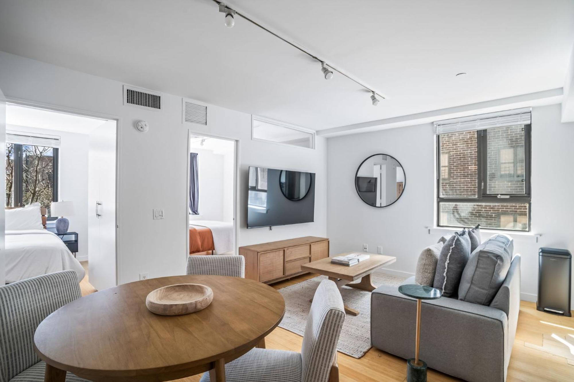 Apartment Family 3 Bedroom 1 Bath Getaway New York