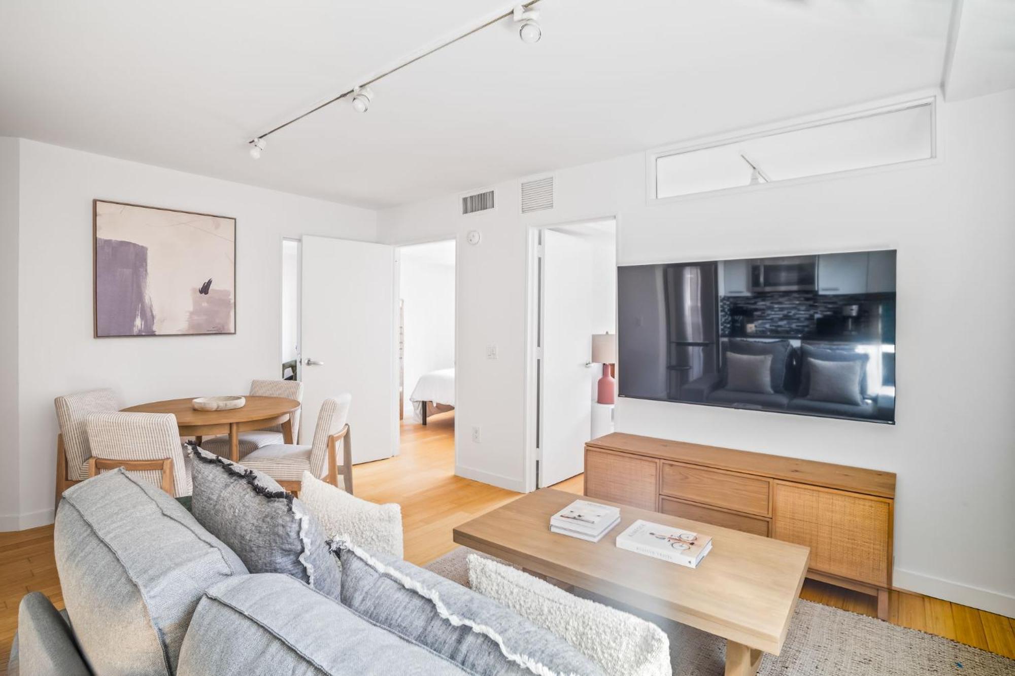 Family 3 Bedroom 1 Bath Getaway Apartment