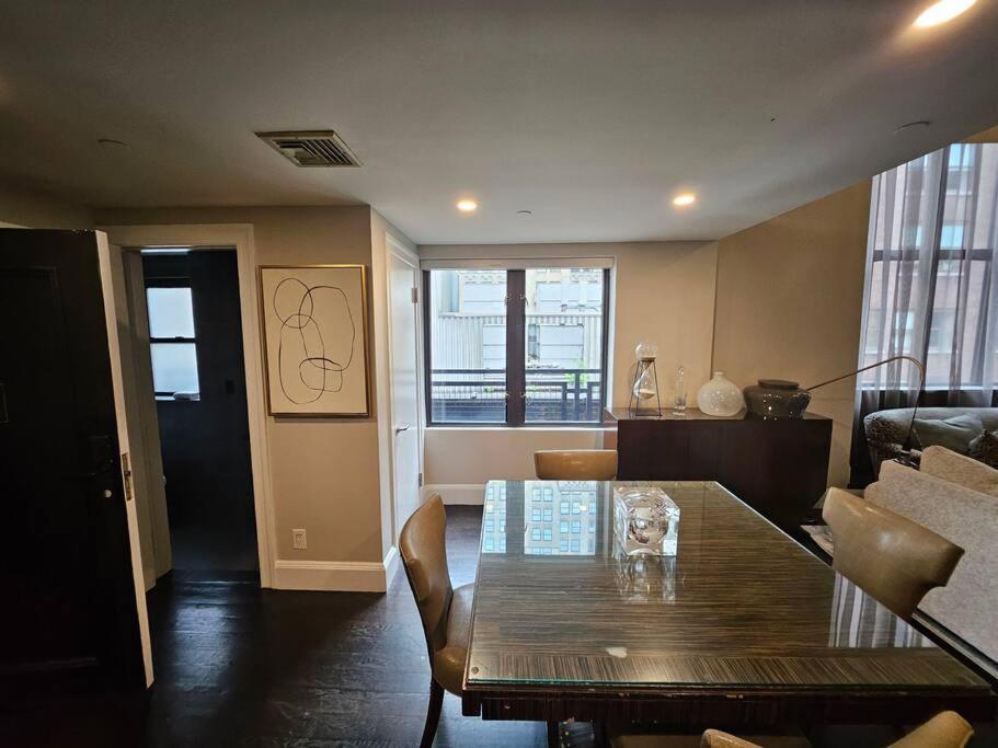 The Renwick Duplex At The Mansfield Midtown Apartment