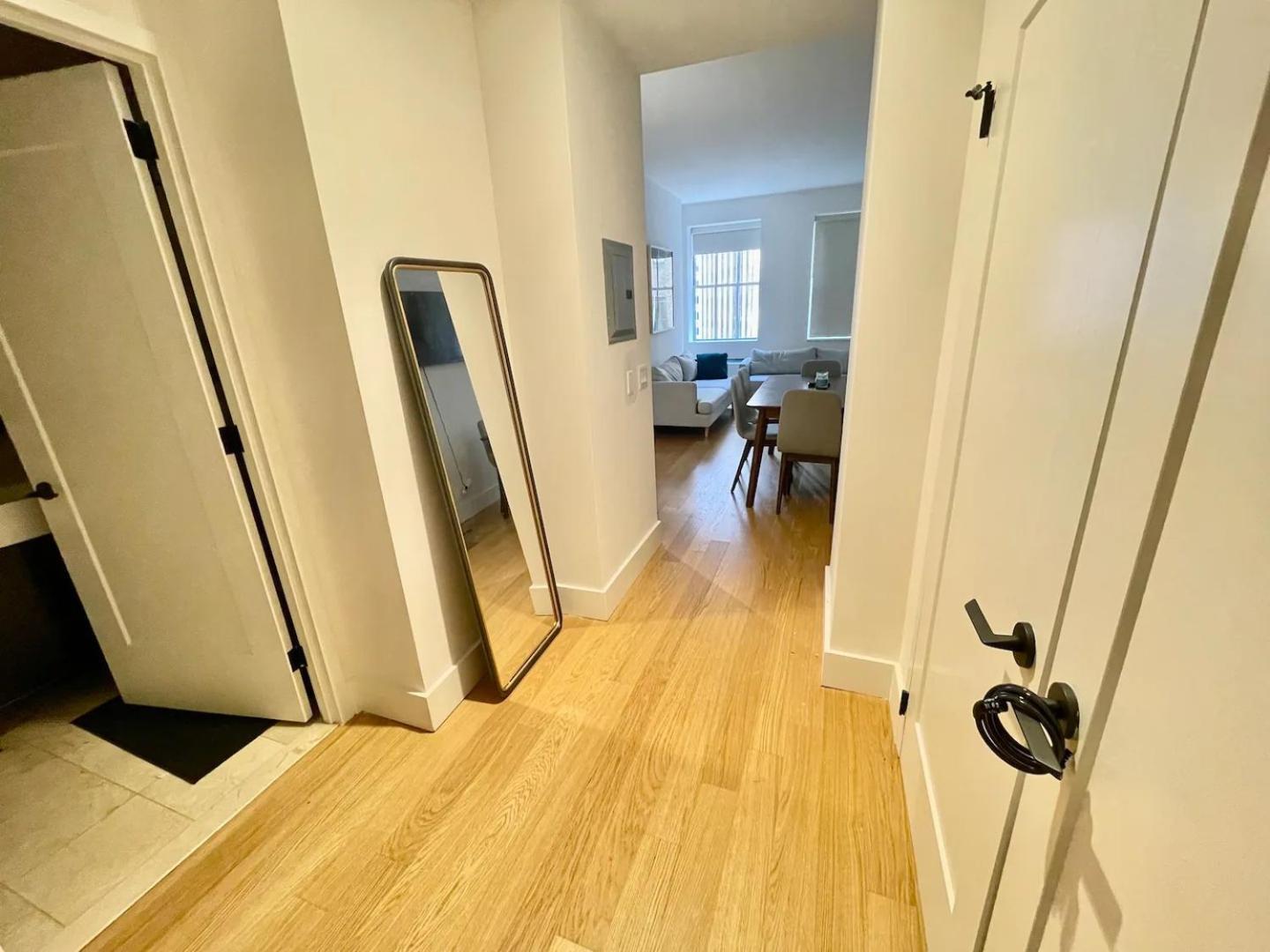 Apartment Wall Street Gem 2bedroom *