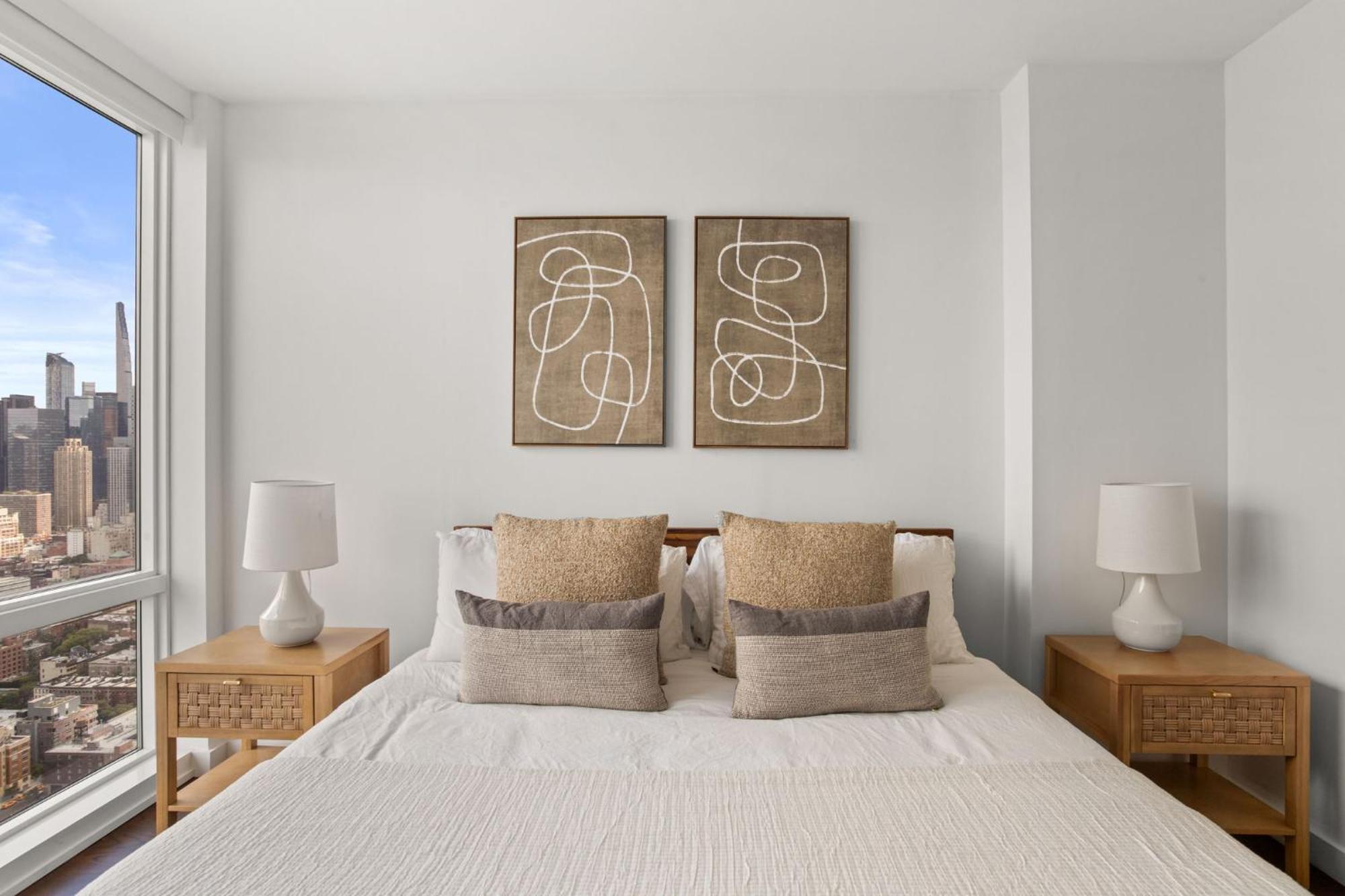 Stunning Views To Empire State With Amazing 2bd * New York