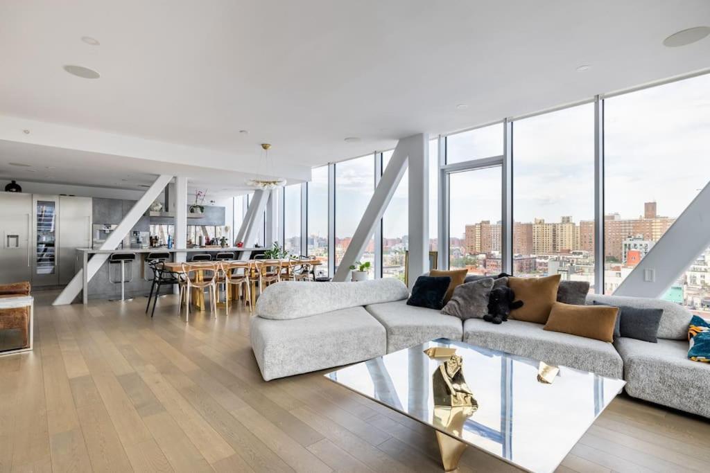 Apartment Brand New Five Bedroom Penthouse