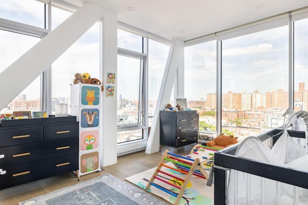 Brand New Five Bedroom Penthouse Apartment *
