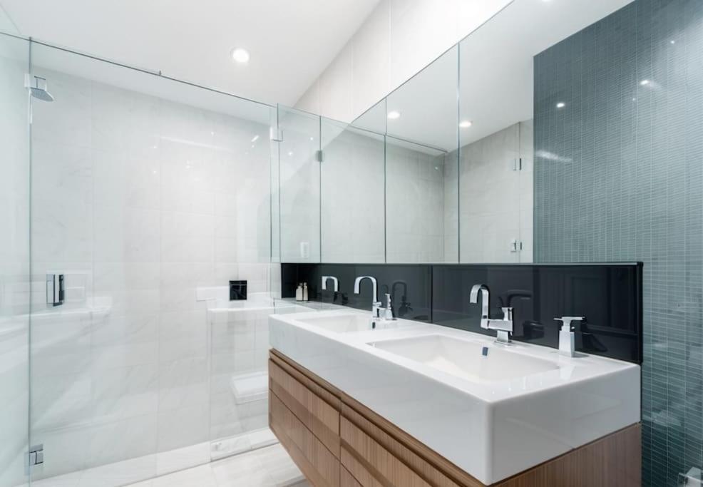 Brand New Five Bedroom Penthouse *