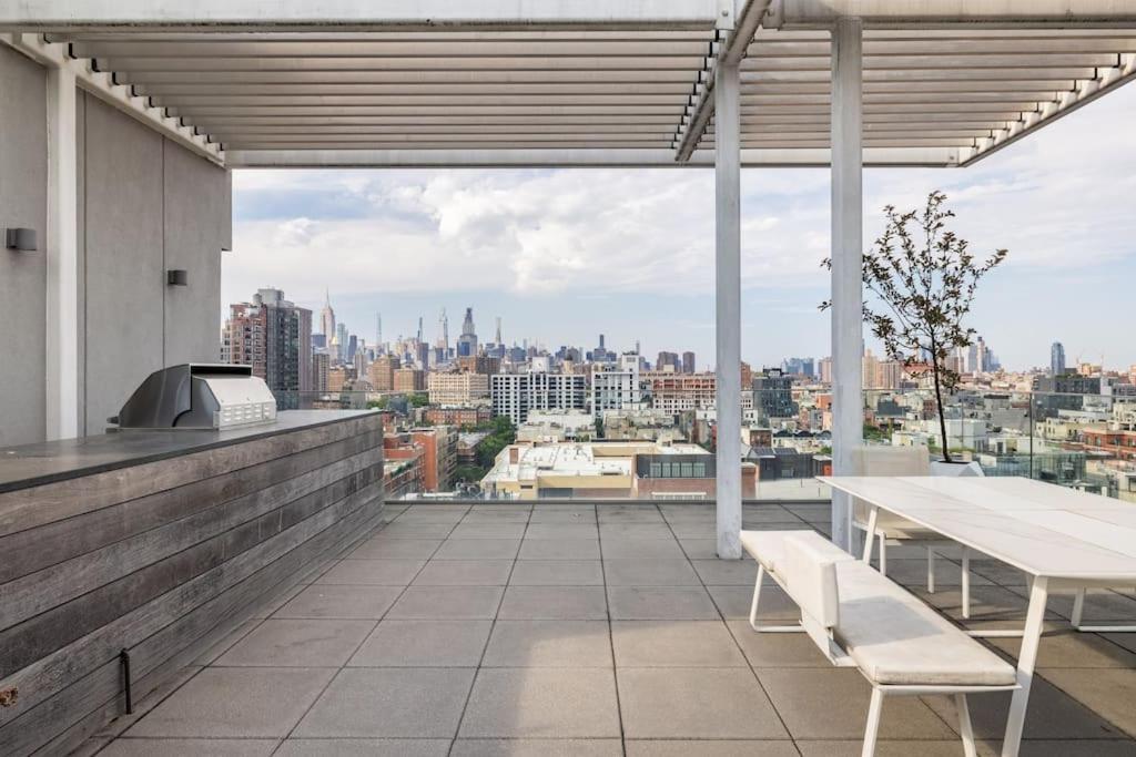 Apartment Brand New Five Bedroom Penthouse