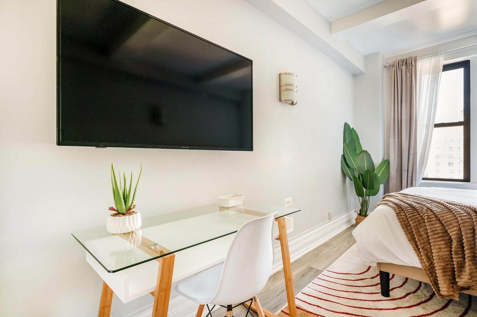 73-1111 New Uws Doorman Gym Apartment New York