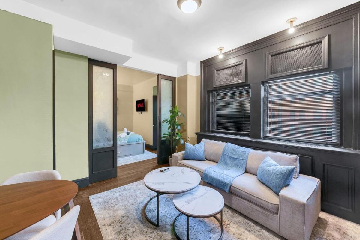 Apartment Cozy 2br With Gym And Walk To Times Square