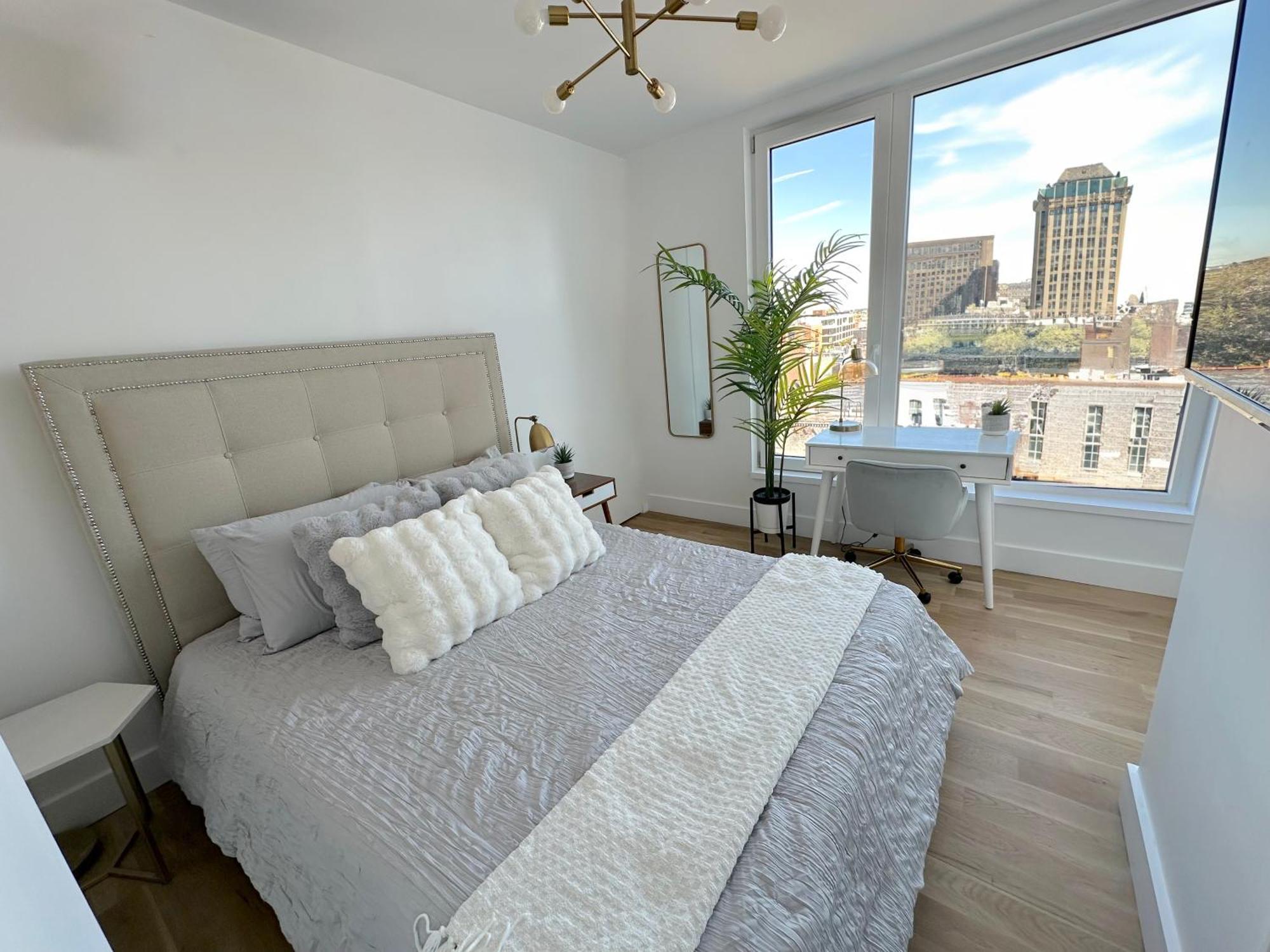 Apartment Modern One Bedroom - Large Private Terrace - Luxury Building - Williamsburg