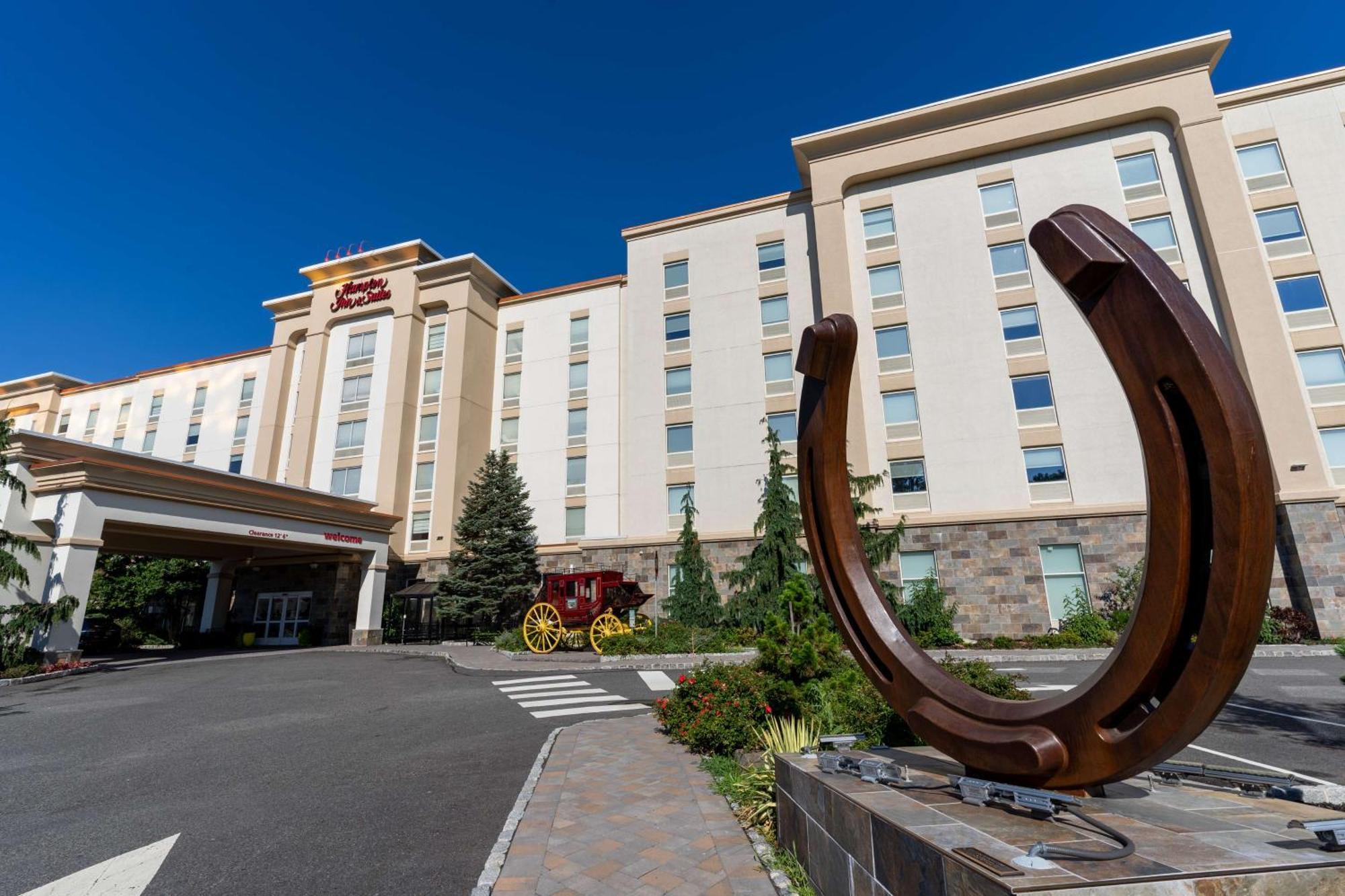 Hampton Inn&suites Staten Island New York