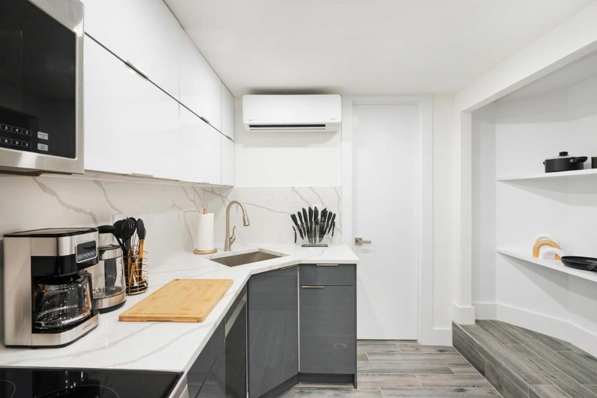 317-1d New 2br Duplex Wd Private Backyard Apartment New York