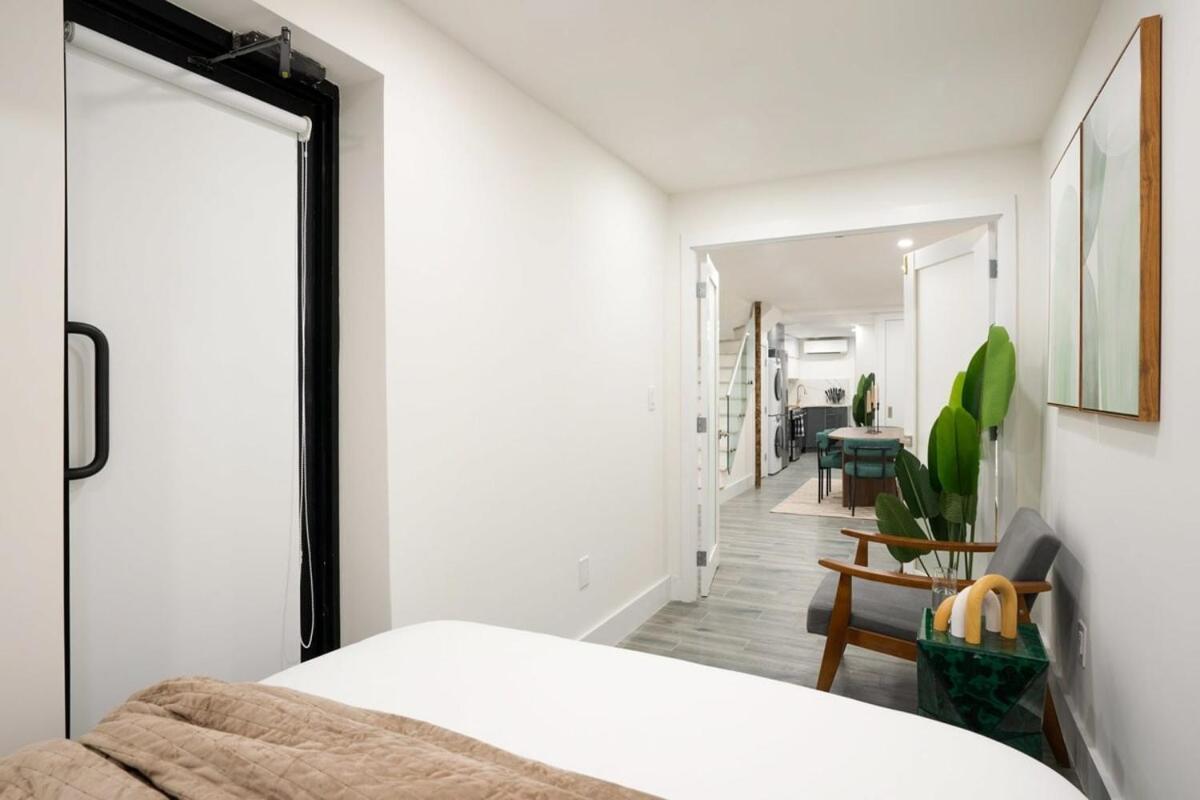 Apartment 317-1d New 2br Duplex Wd Private Backyard *