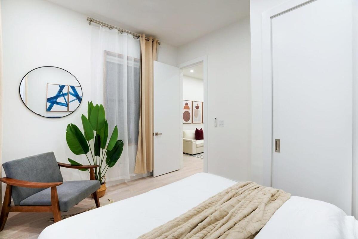 317-1d New 2br Duplex Wd Private Backyard * New York