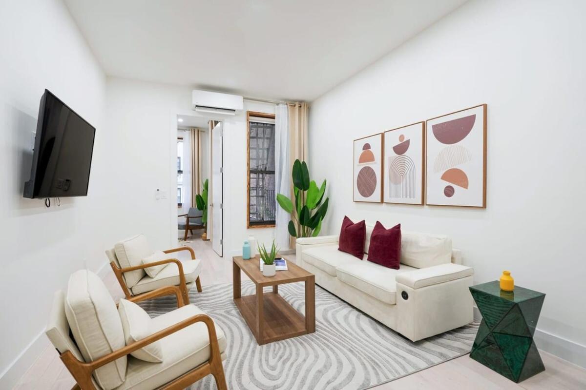 317-1d New 2br Duplex Wd Private Backyard * New York