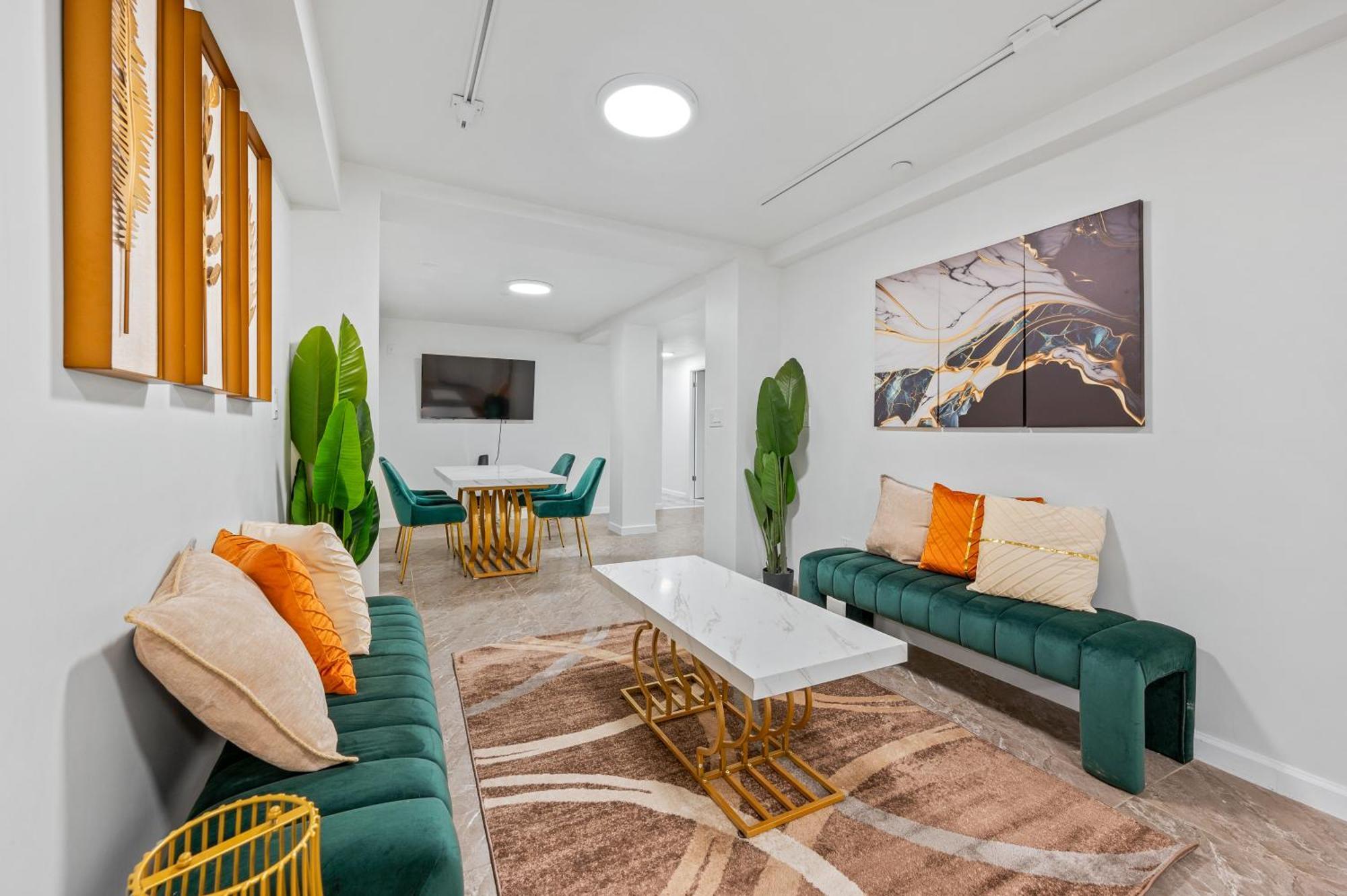 Active Park East 3bedrooms 2 Bathrooms 1700 Sf Hotel *
