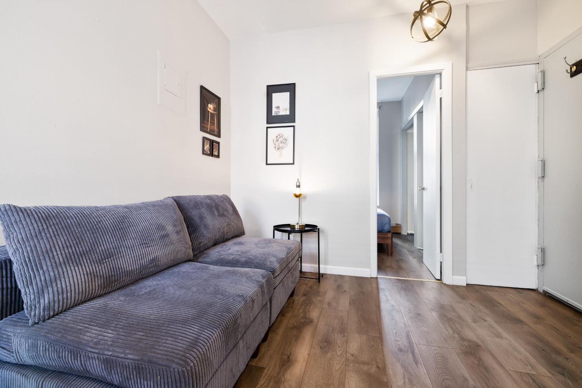 Living In Times Square Apartment New York