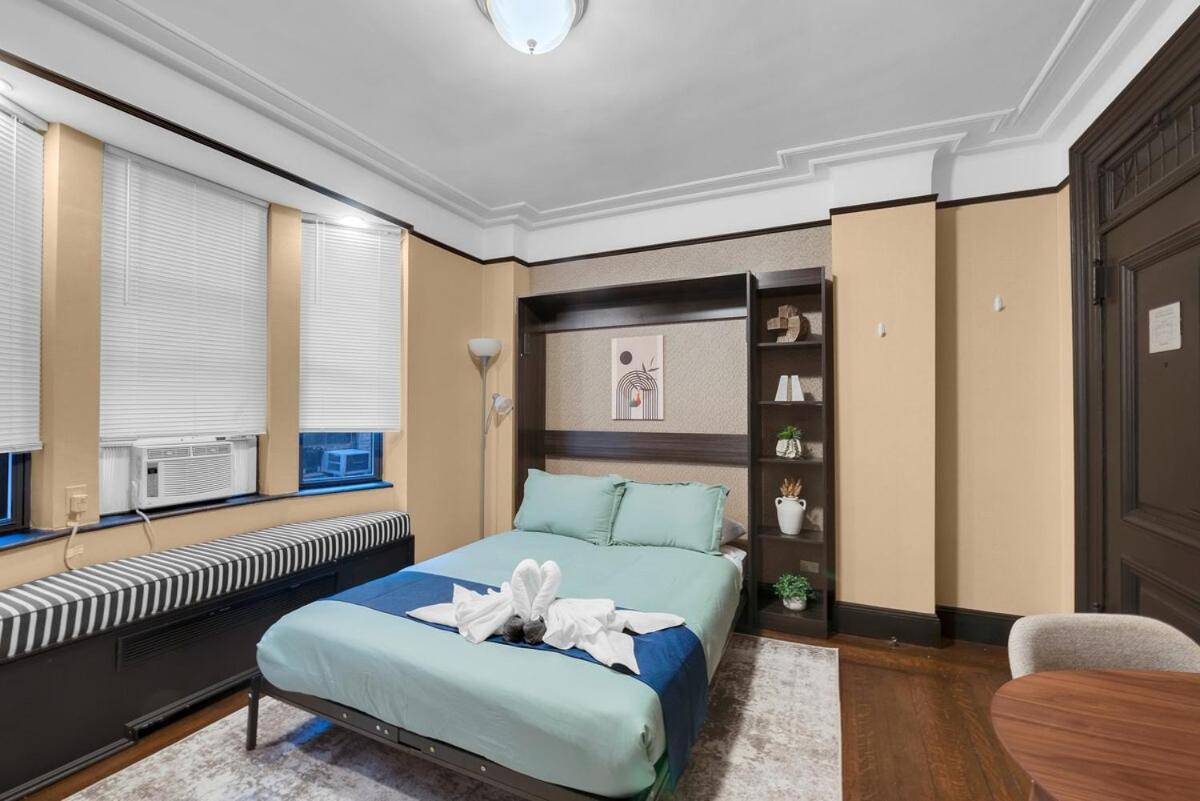 Apartment Premier Walking Distance To Times Square Ny New York