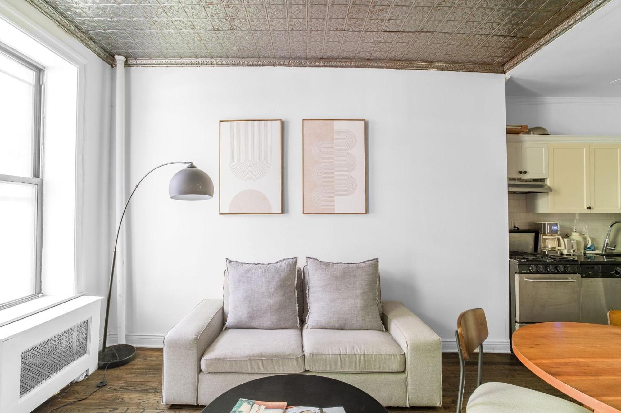 Sophisticated 2bd On Barrow Street, Greenwich Village