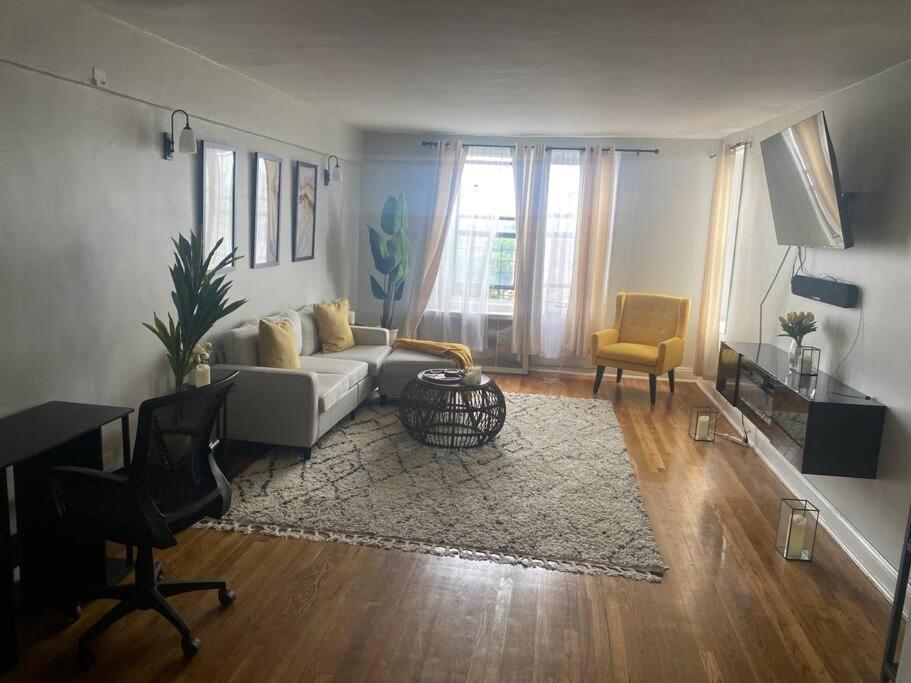 Stylish- 1 Bed Spacious
