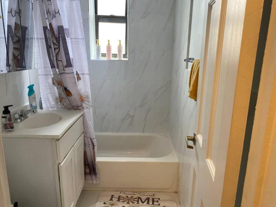 Apartment Stylish- 1 Bed Spacious