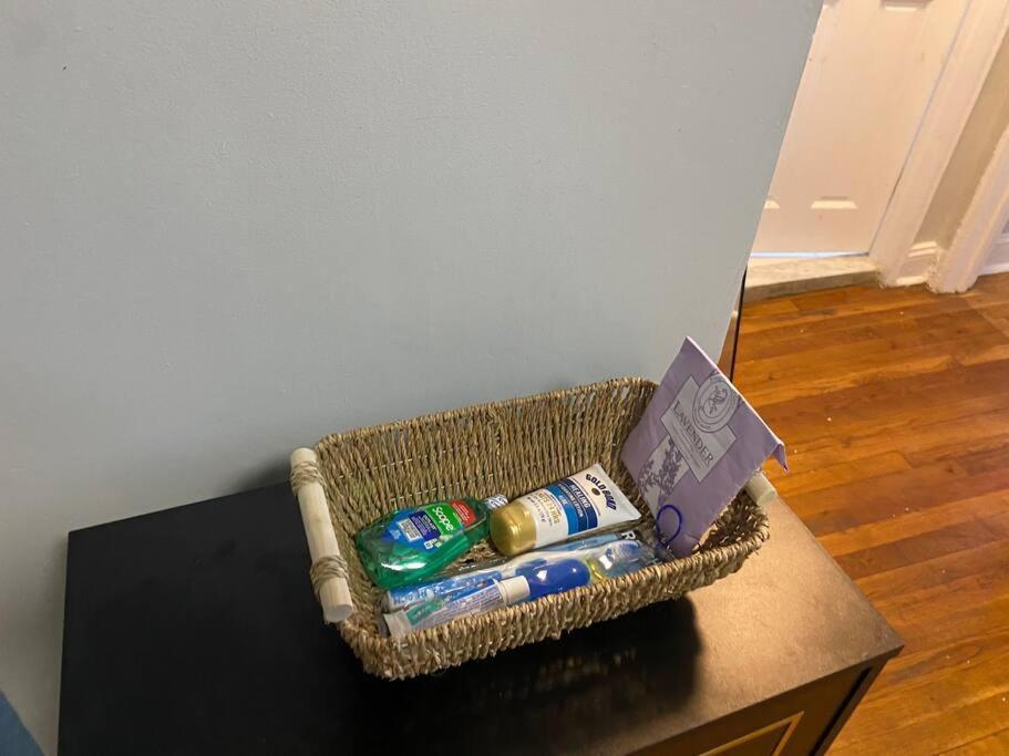Stylish- 1 Bed Spacious Apartment *