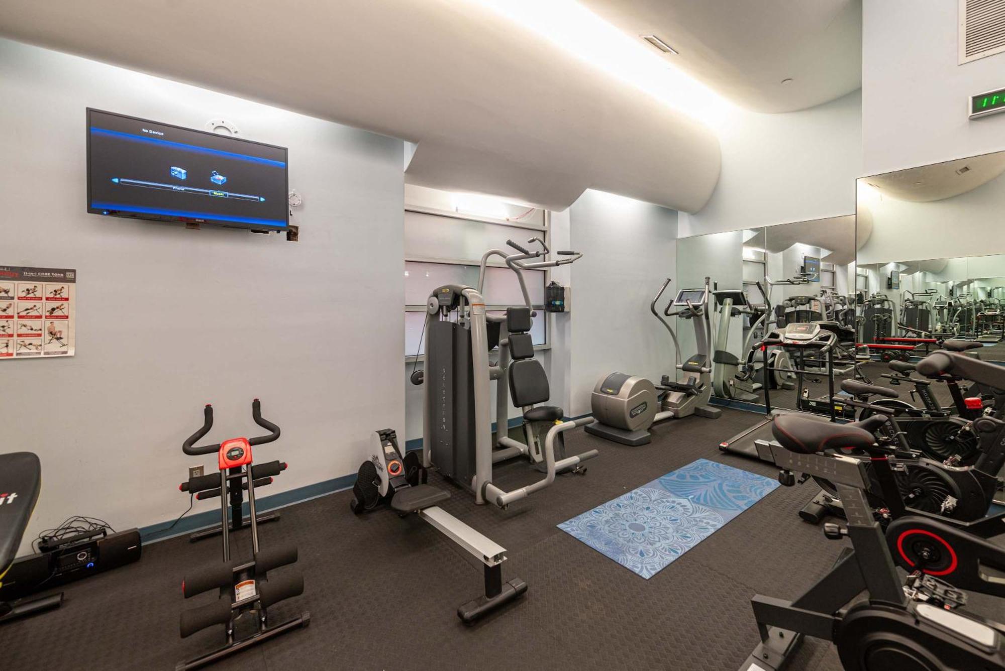 In The Heart Of Nyc 2 Bdr W Gym * New York