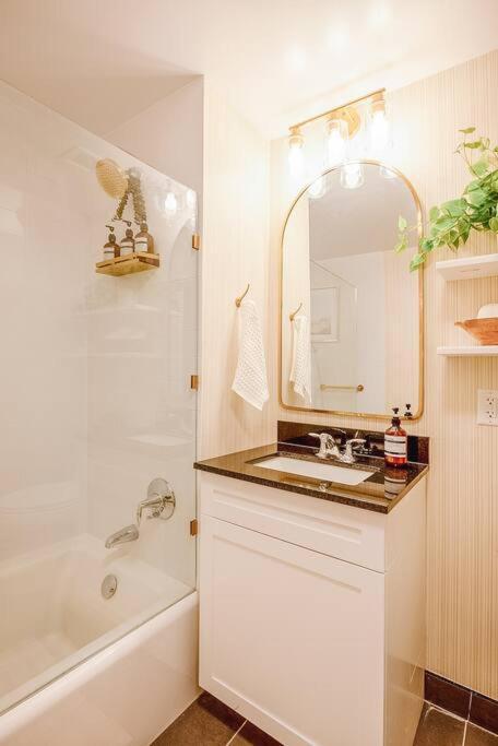 City Views, Modern Nyc Oasis Retreat New York