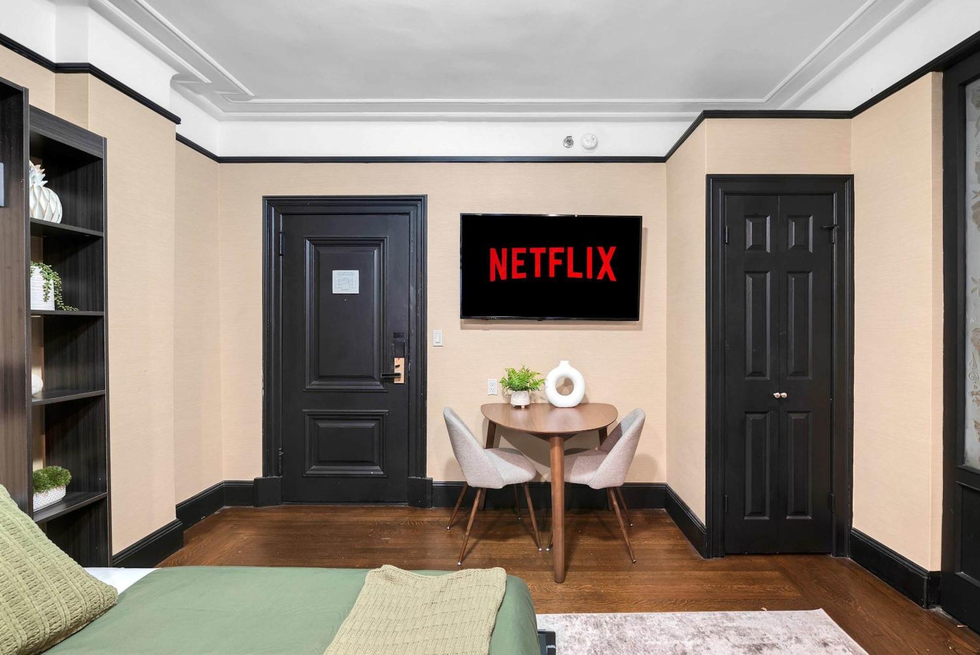 Apartment In The Heart Of Nyc 2 Bdr W Gym