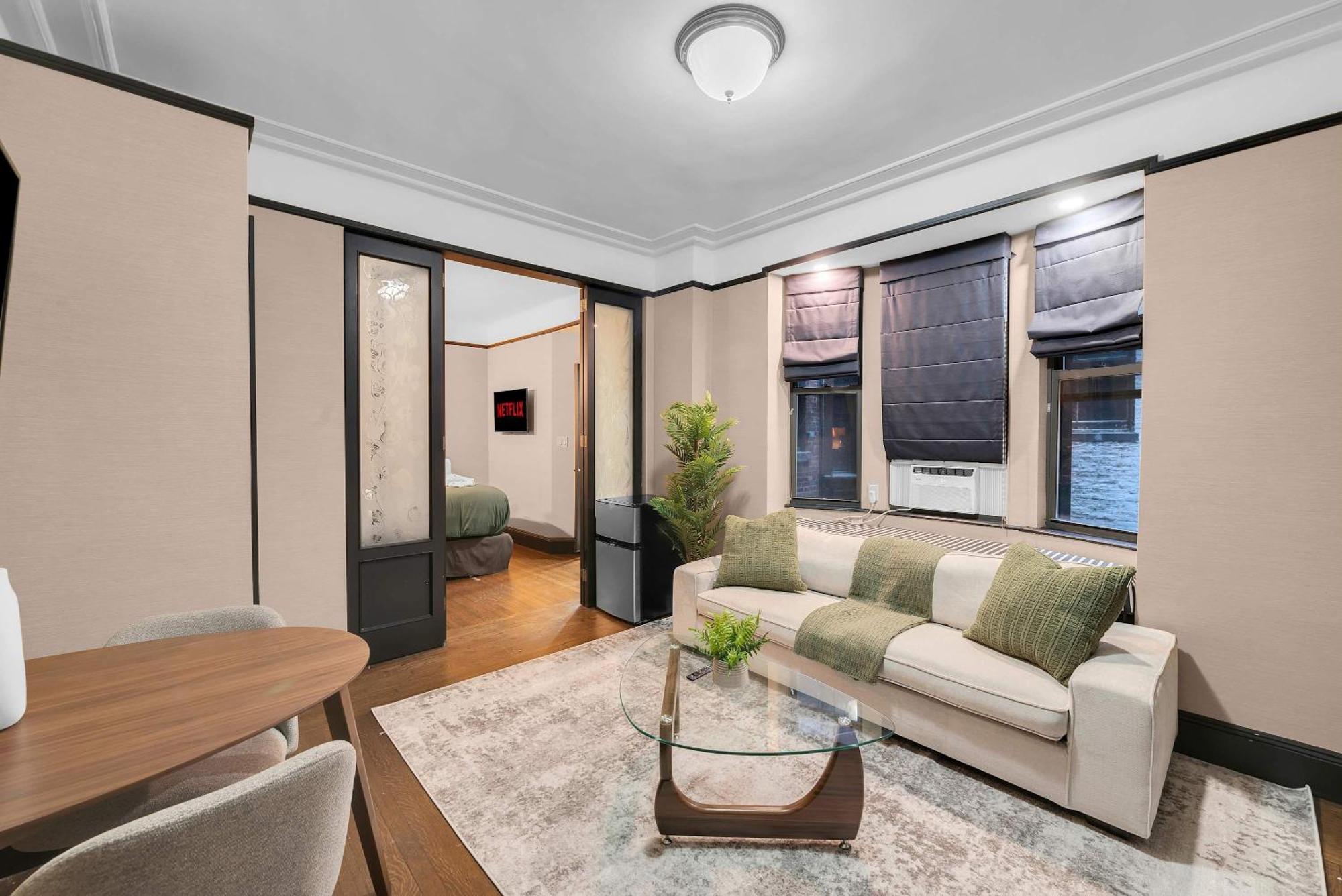 Apartment In The Heart Of Nyc 2 Bdr W Gym New York