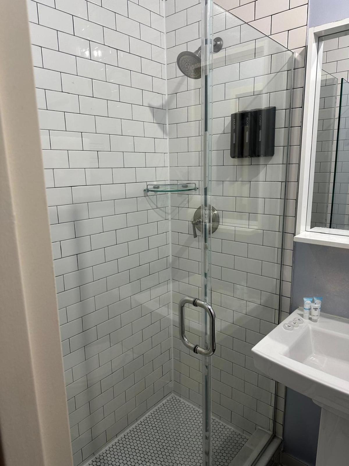 Hotel Essence 3*