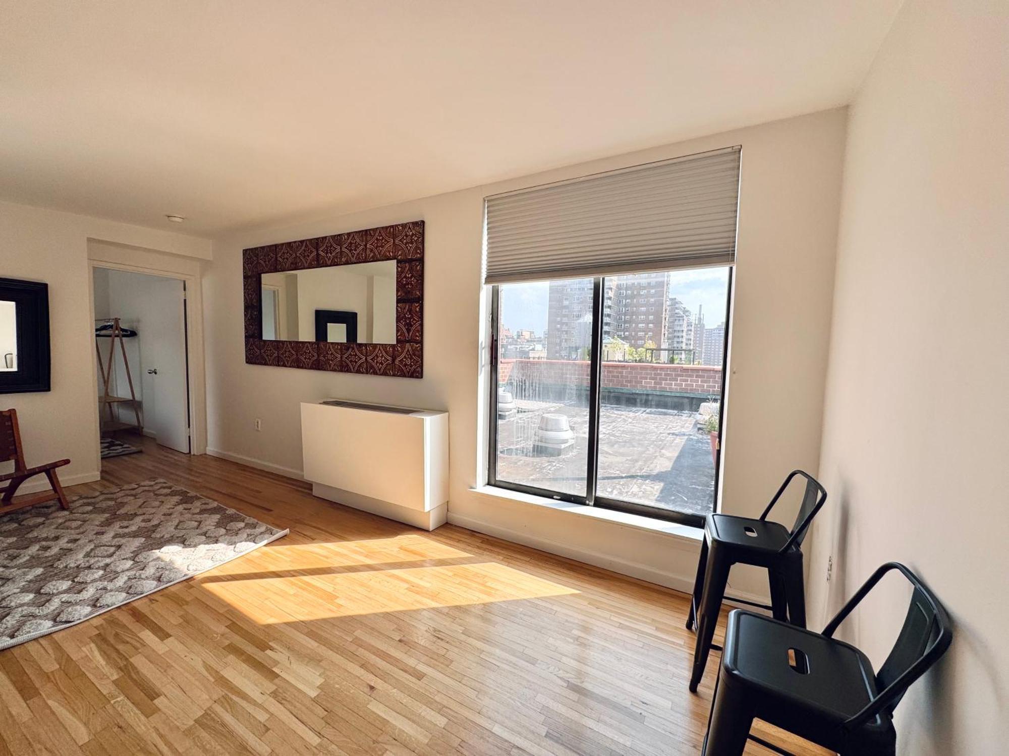Stylish Duplex Penthouse With Large Outdoor Space