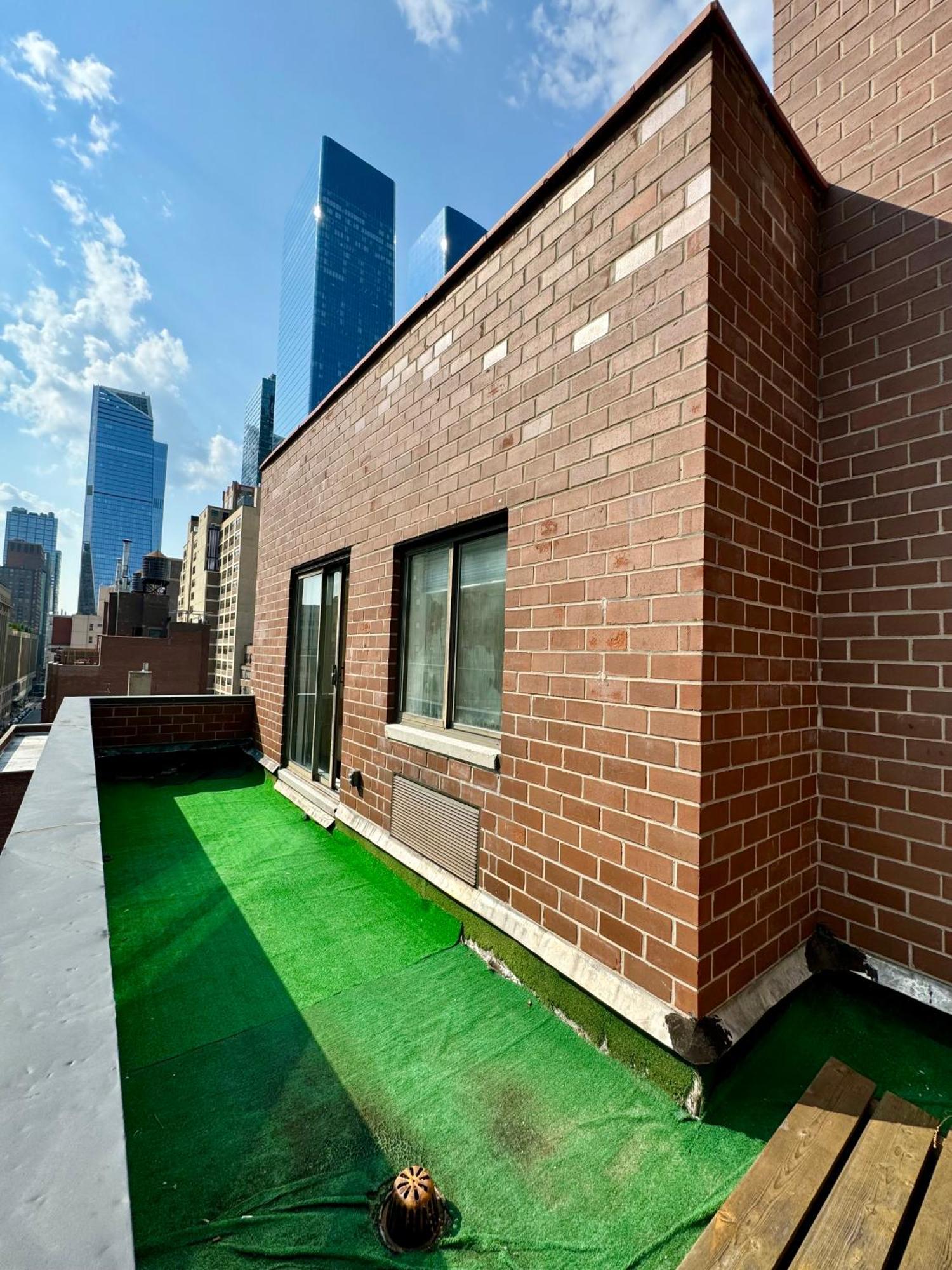 Stylish Duplex Penthouse With Large Outdoor Space Apartment New York