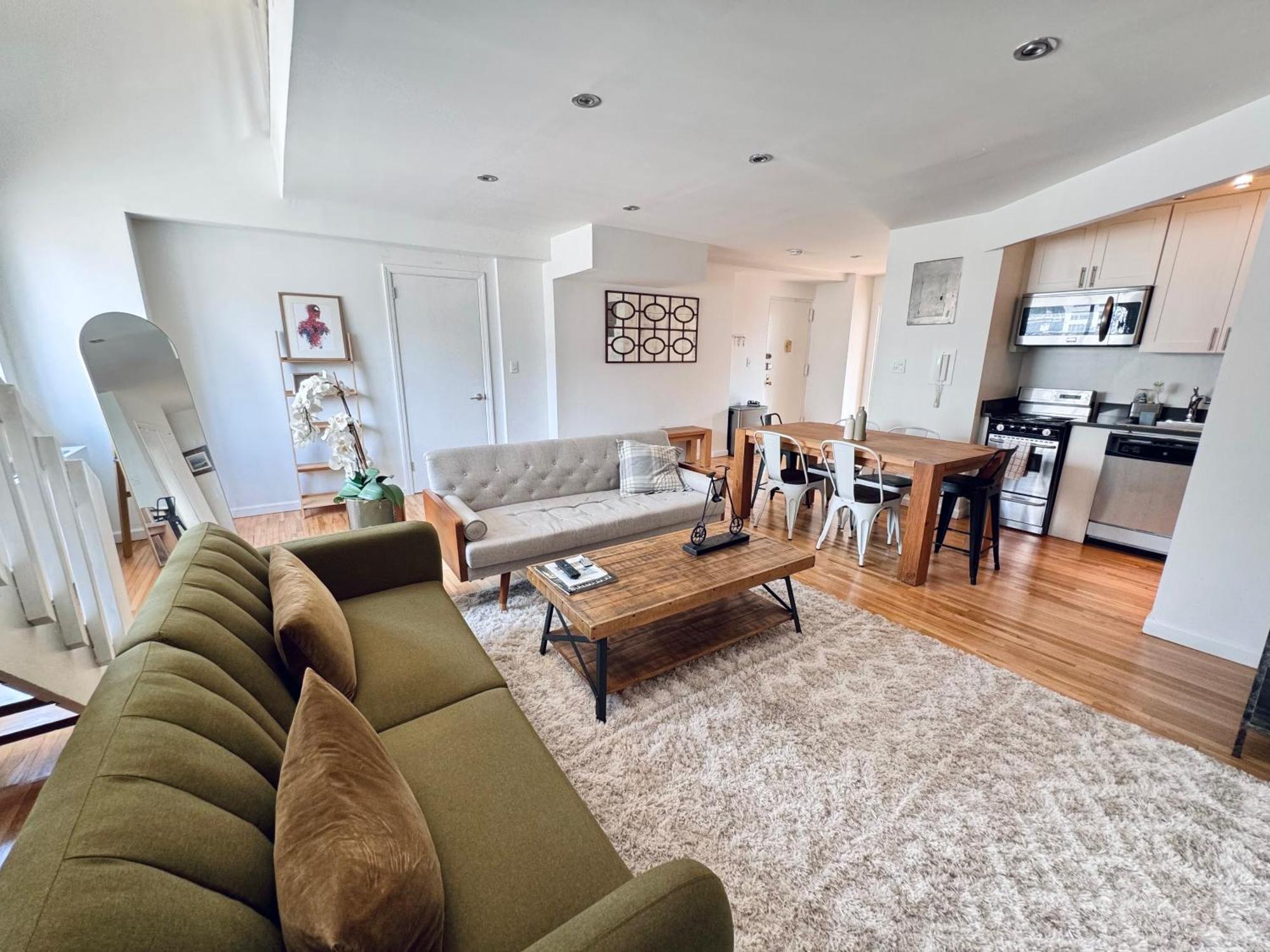 Stylish Duplex Penthouse With Large Outdoor Space Apartment