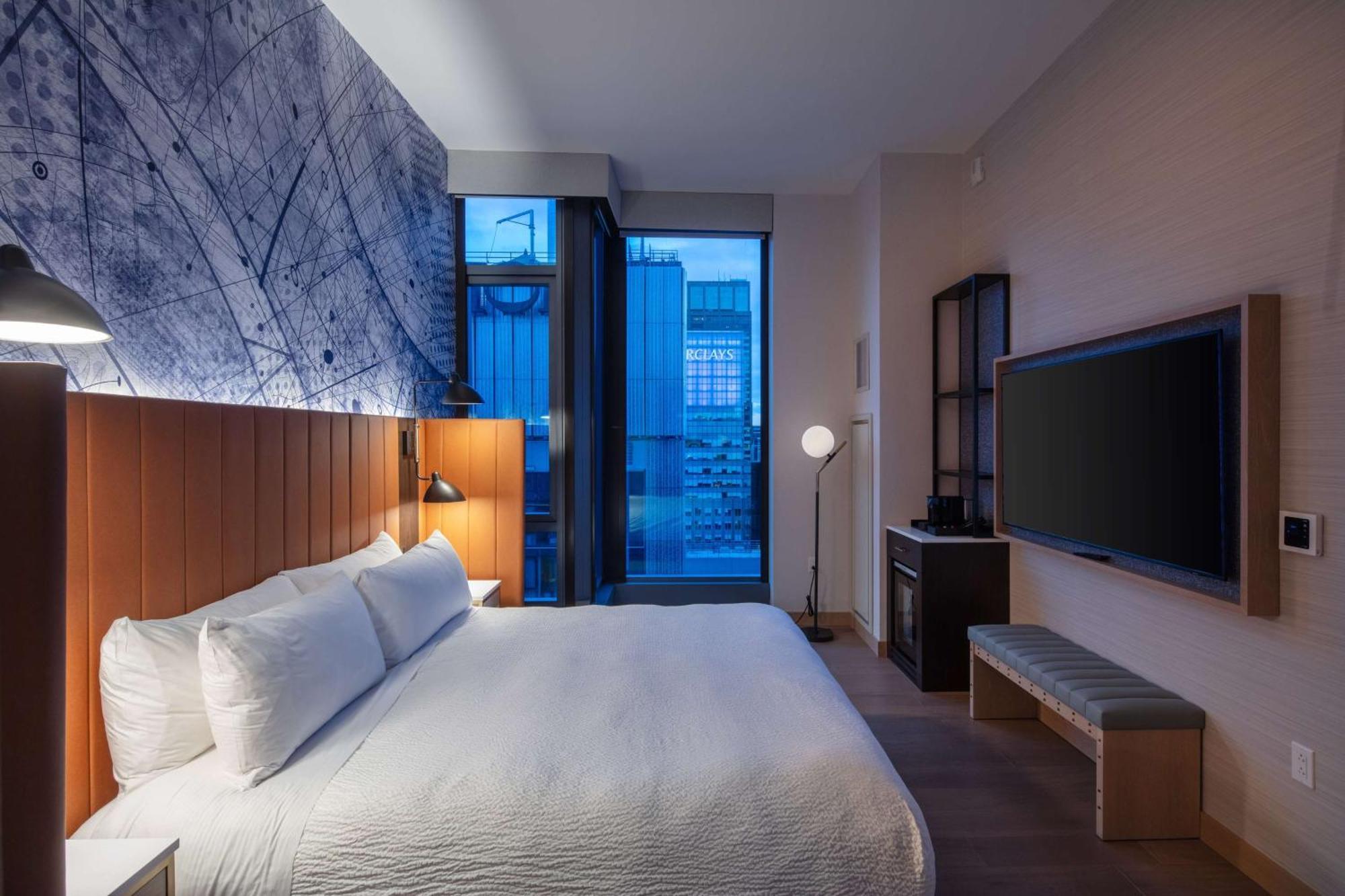Tempo By Hilton Times Square Hotel 4*