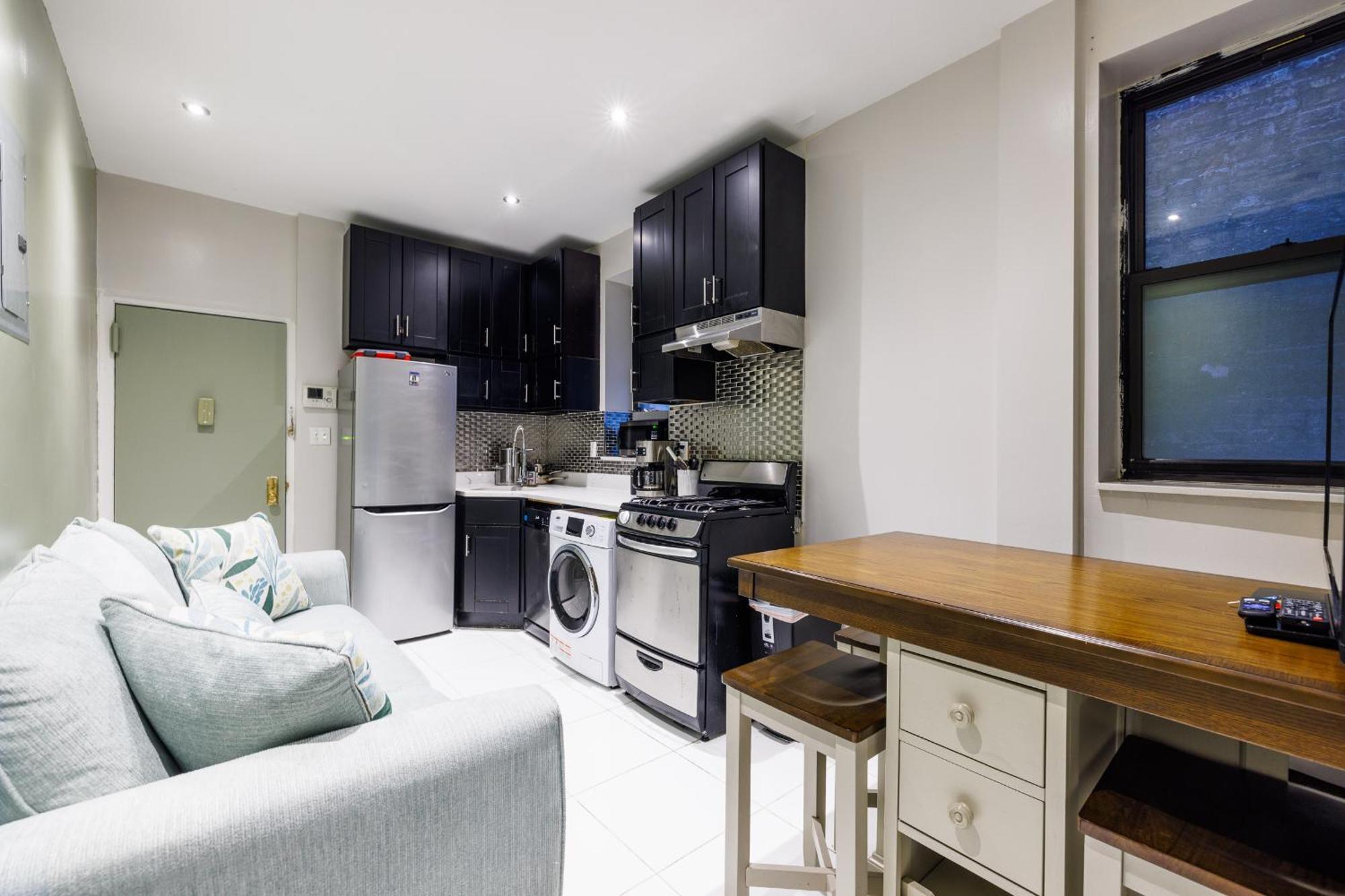 Apartment Parkside Living City Style