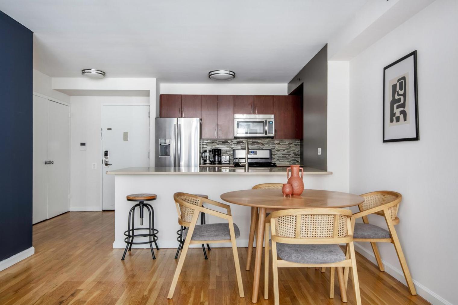 Chelsea 2br W Gym Doorman Nr High Line Nyc-1124 *