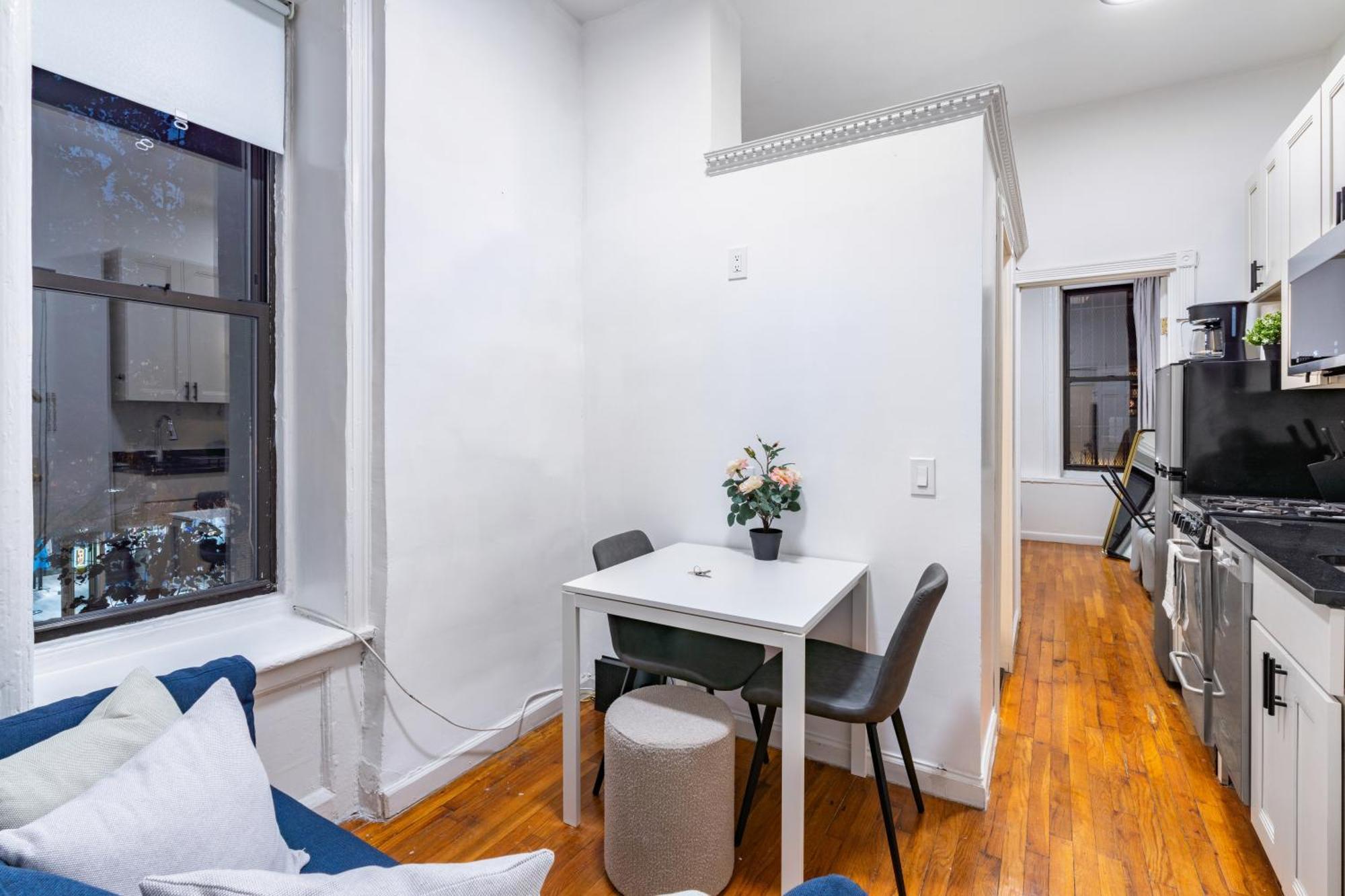 2 Bedroom Upscale Apartment