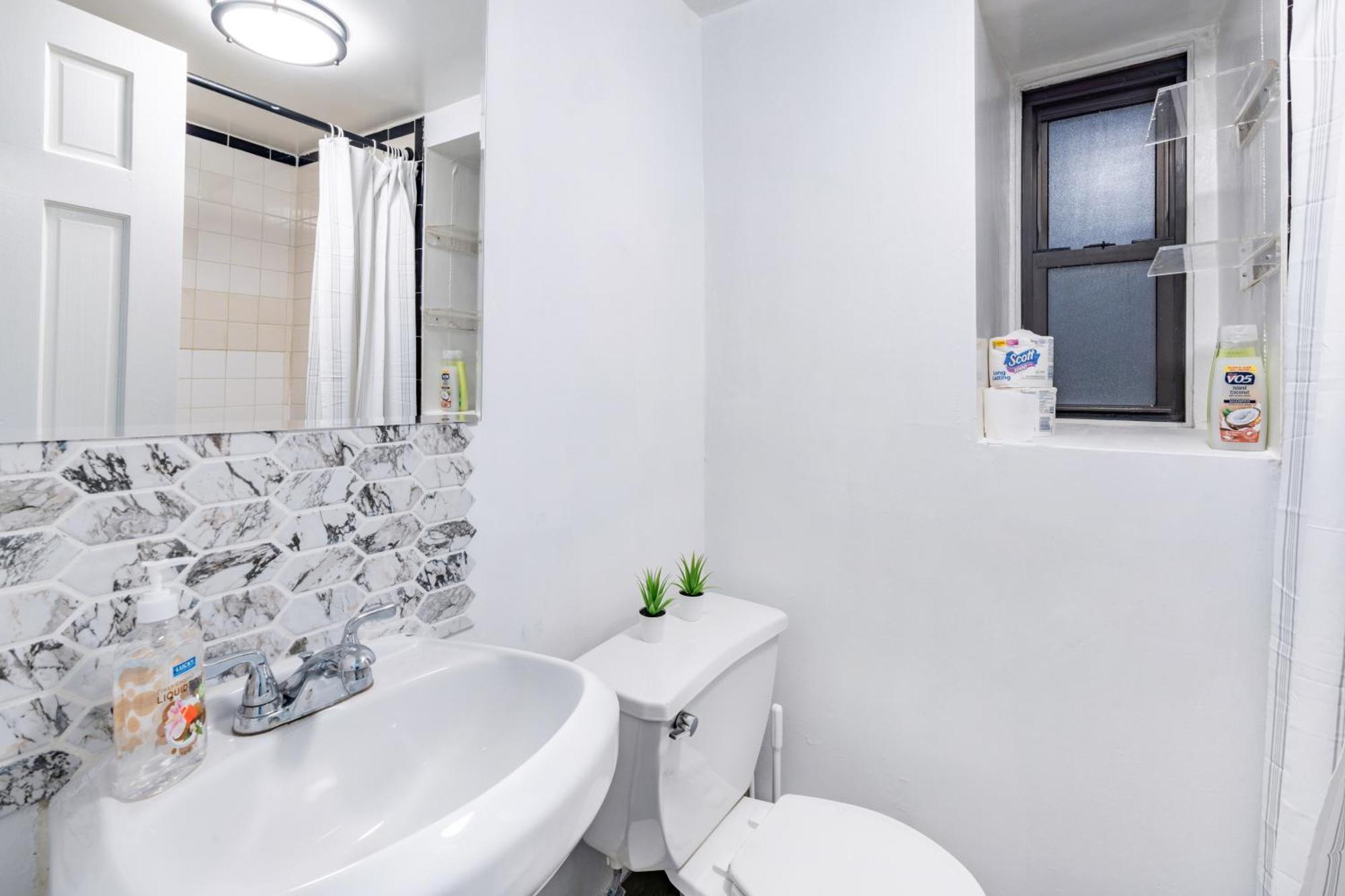 2 Bedroom Upscale New York