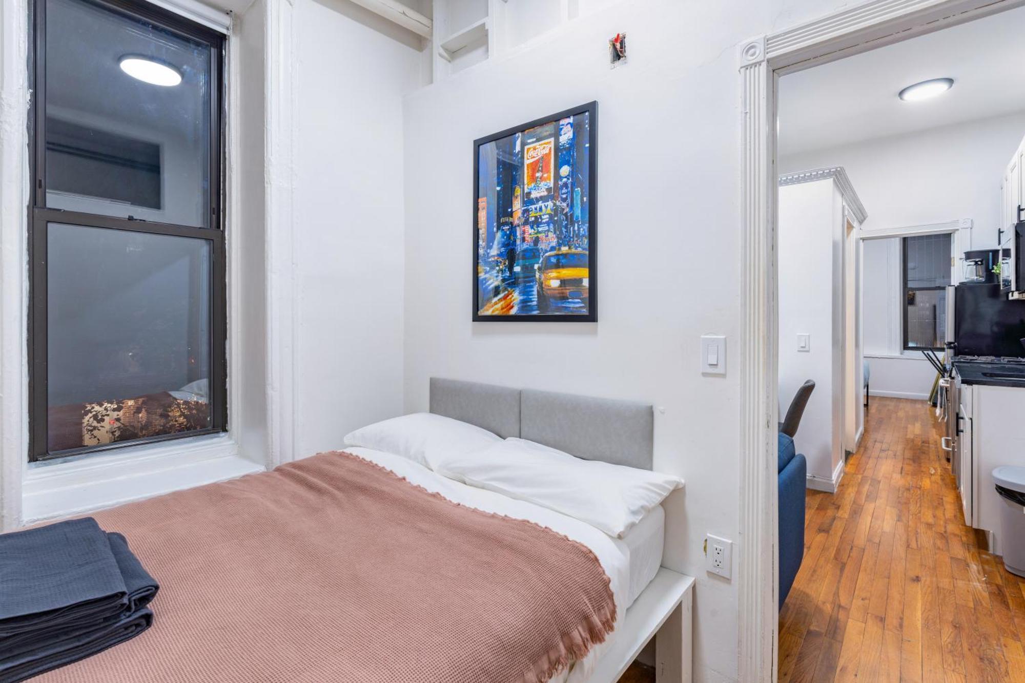 Apartment 2 Bedroom Upscale New York