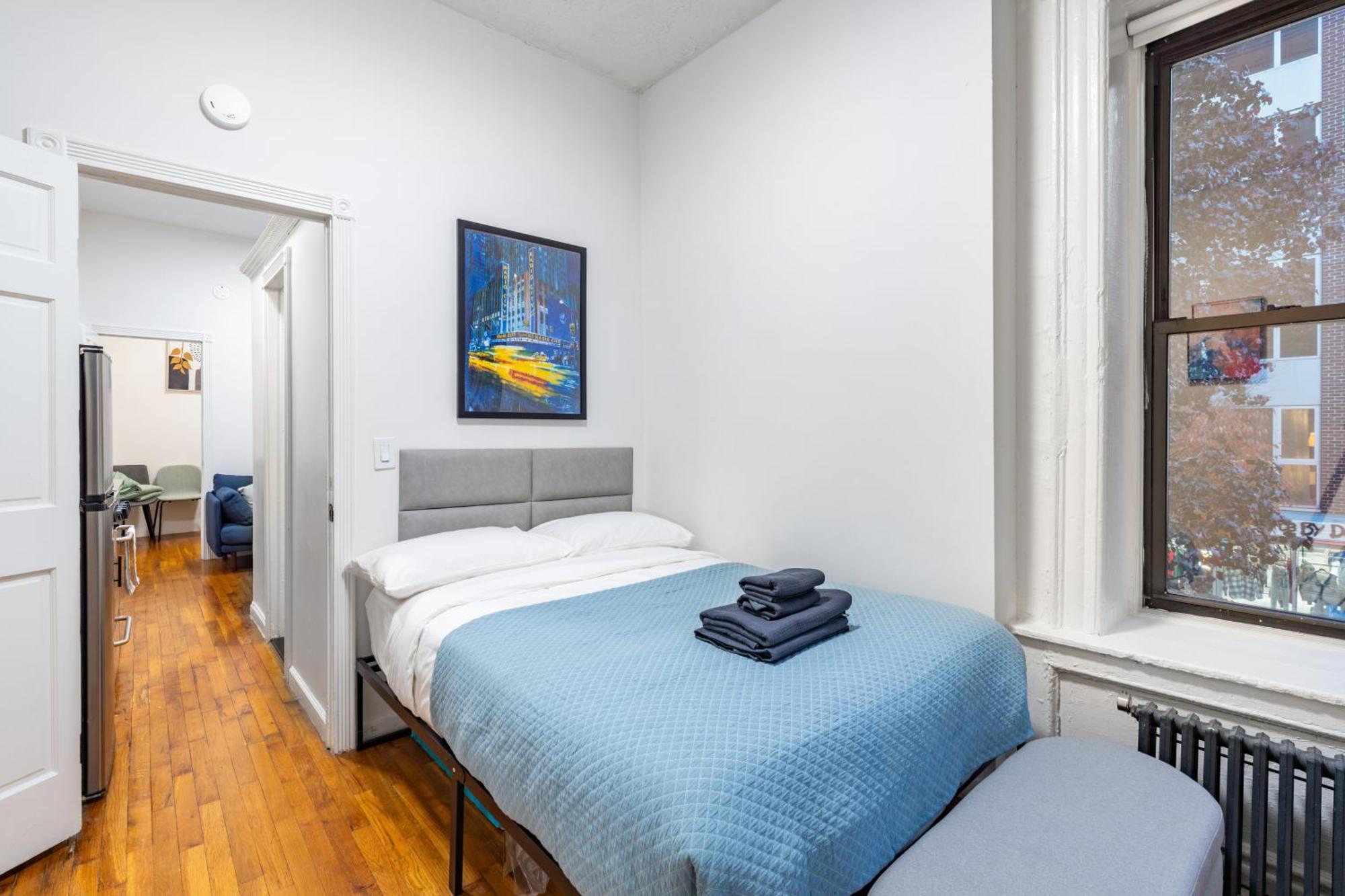 2 Bedroom Upscale Apartment *