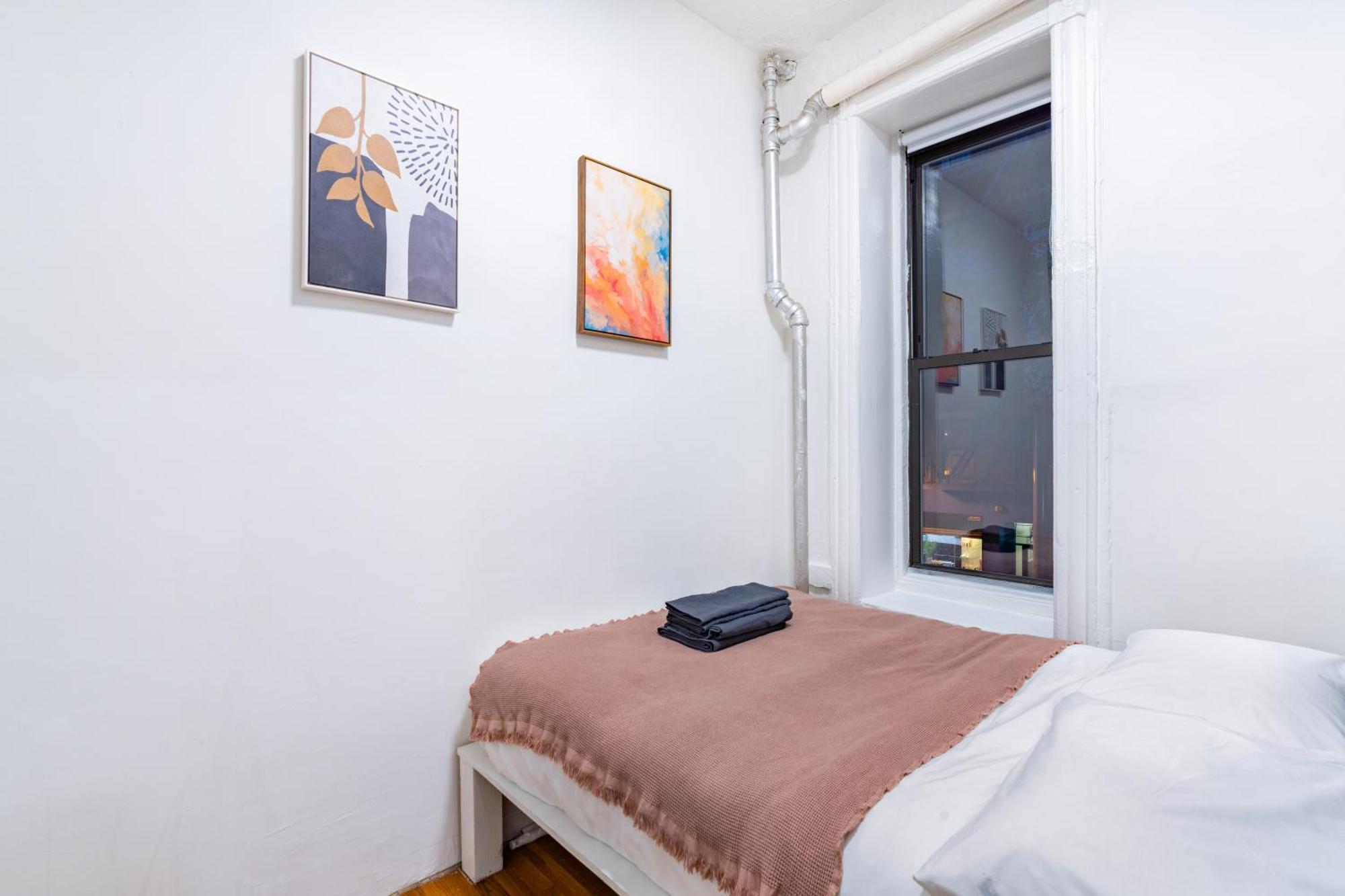 2 Bedroom Upscale * New York