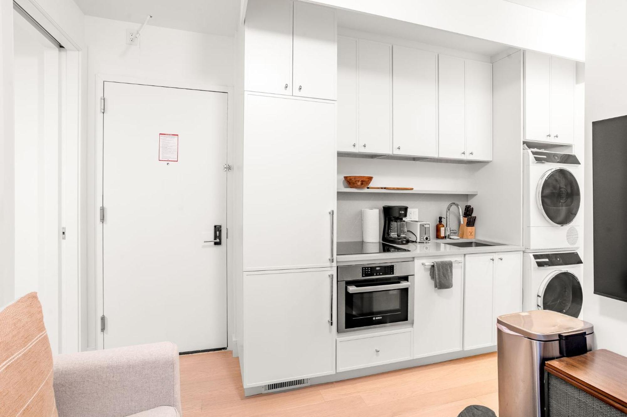 Comfortable 2br 1ba In Greenwich Village Steps From Washington Square Park Apartment