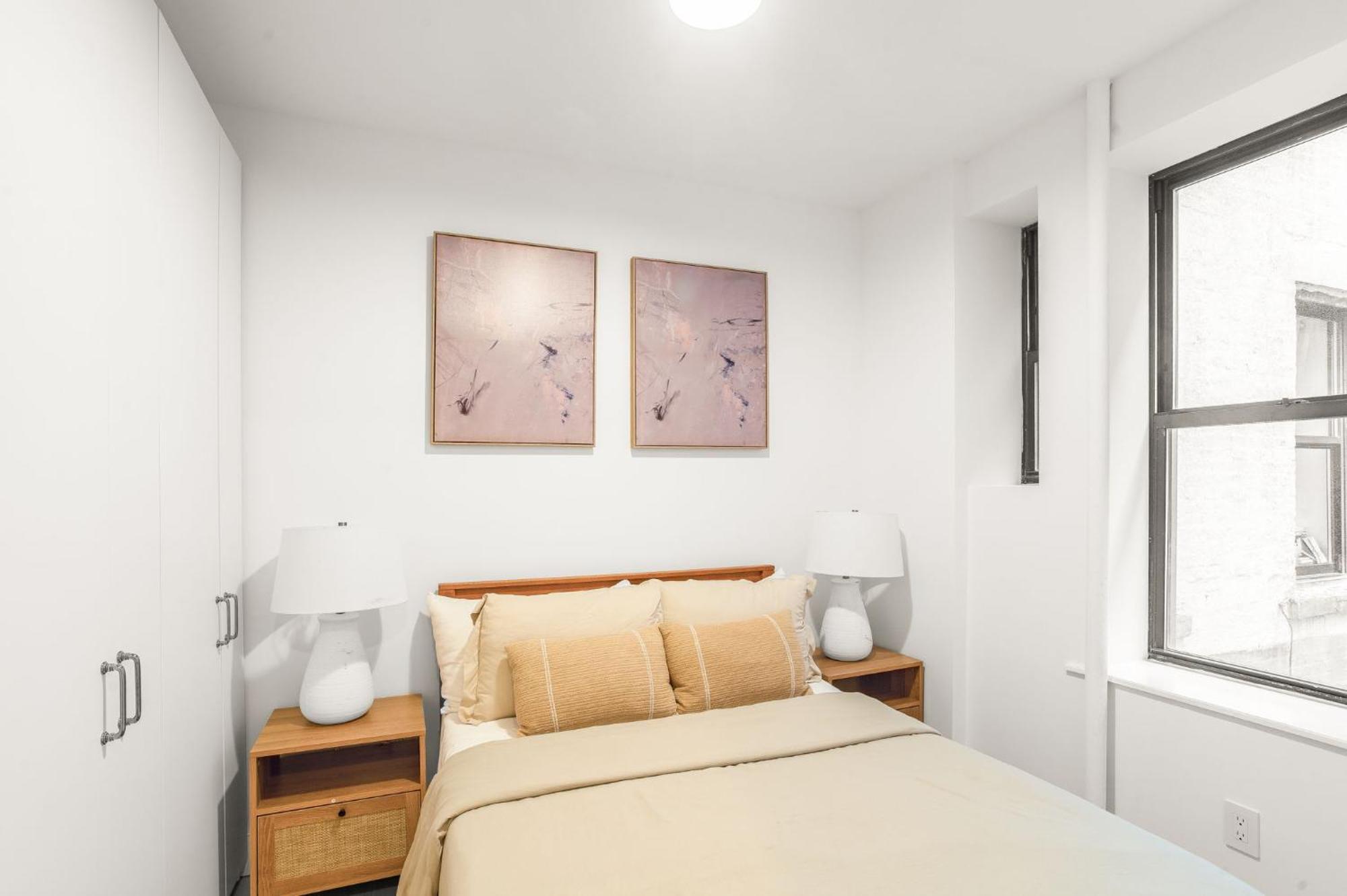 Comfortable 2br 1ba In Greenwich Village Steps From Washington Square Park Apartment New York